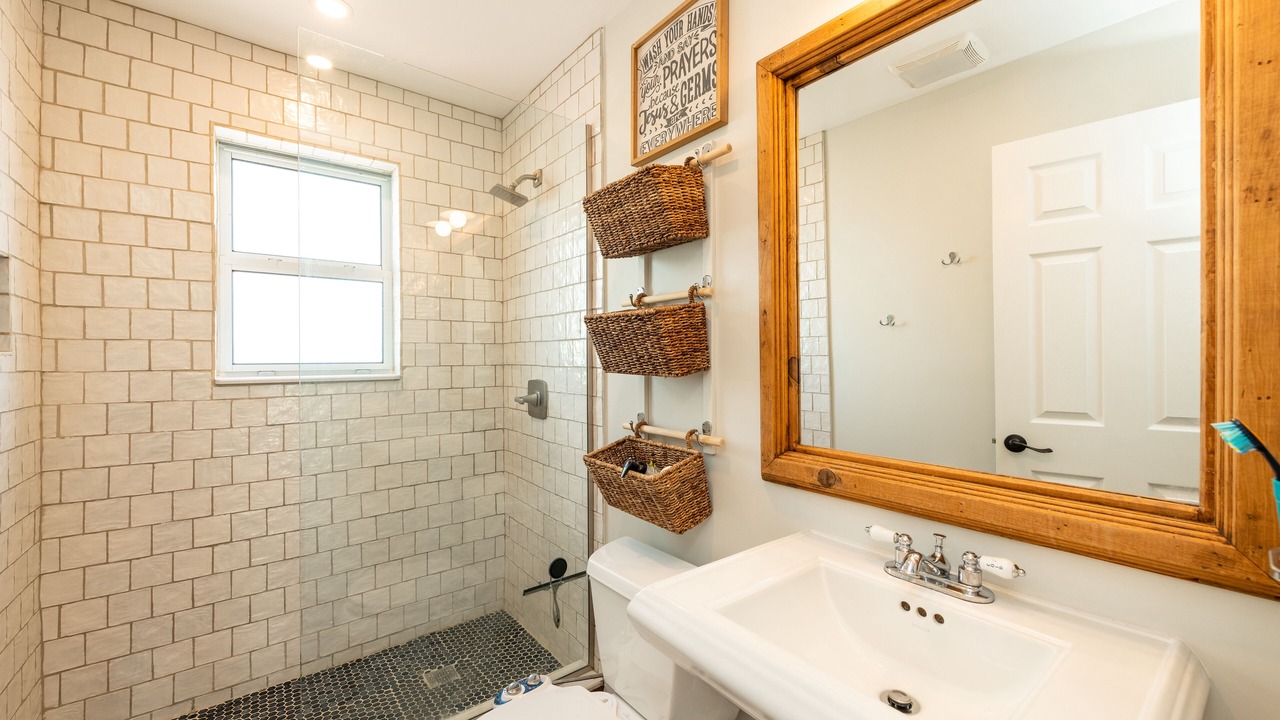 Photo of Bathroom in Geiger Key