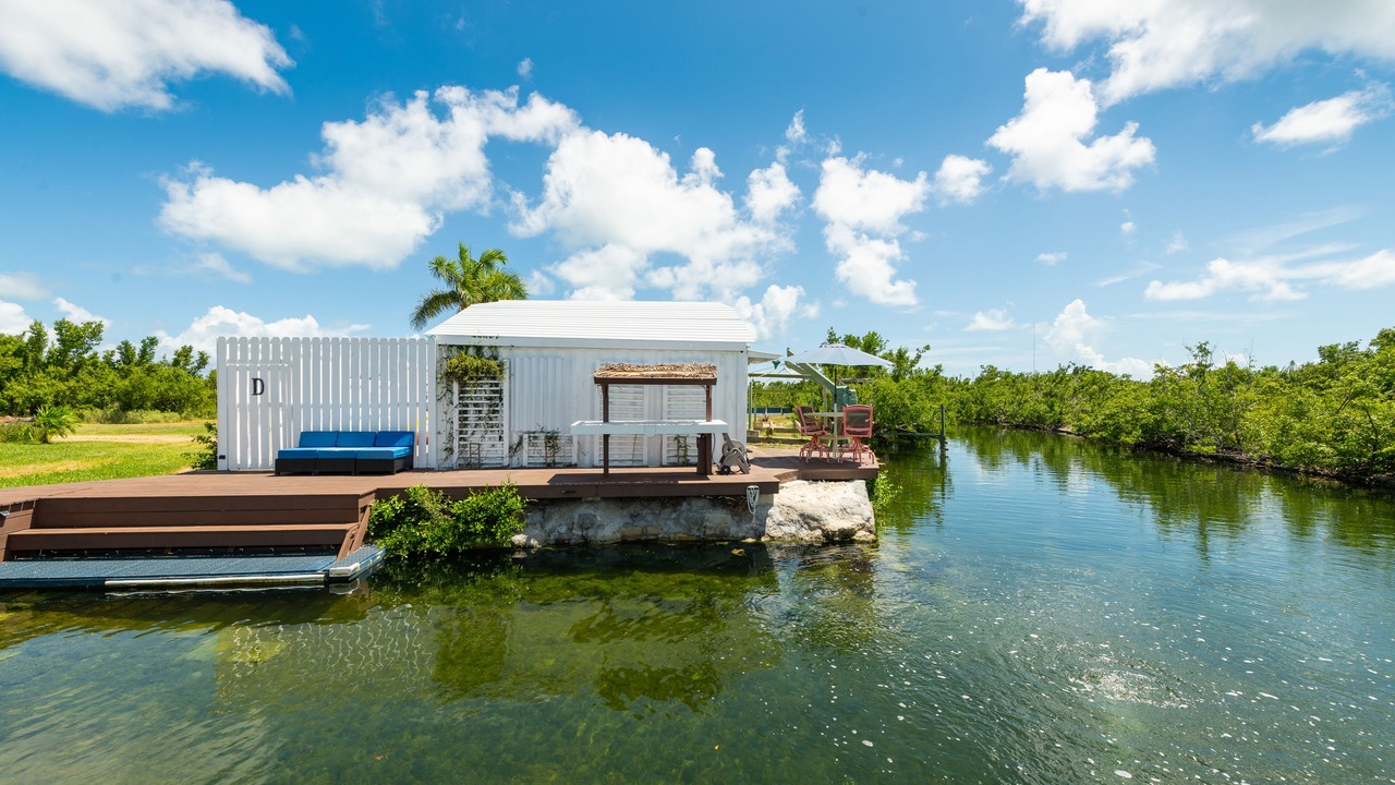 Photo of Patio Balcony in Geiger Key