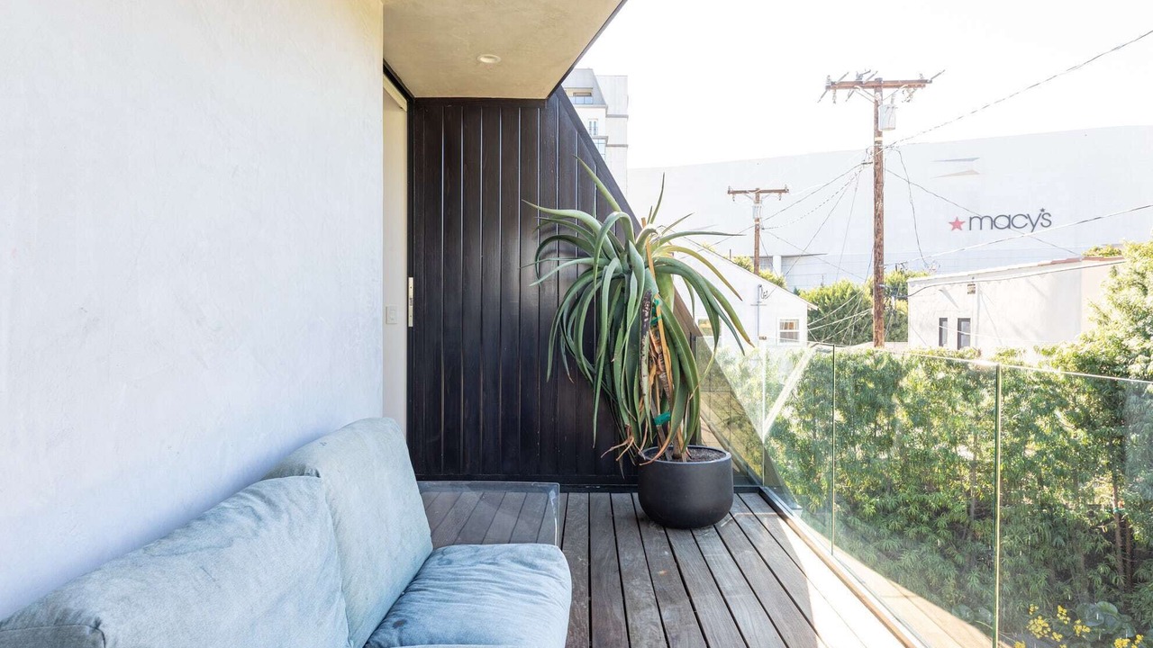 Photo of Patio Balcony in West Hollywood West