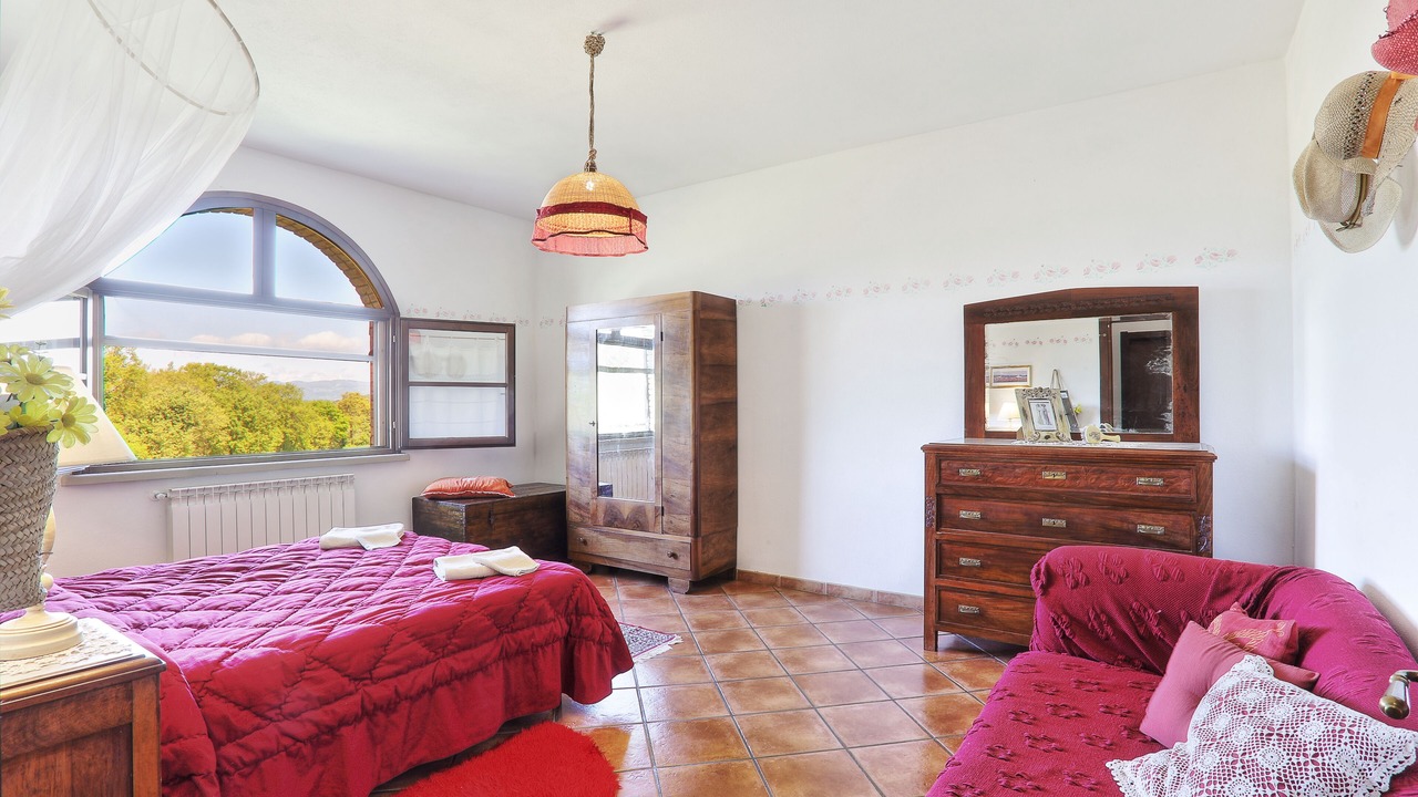 Photo of Bedroom in Micciano