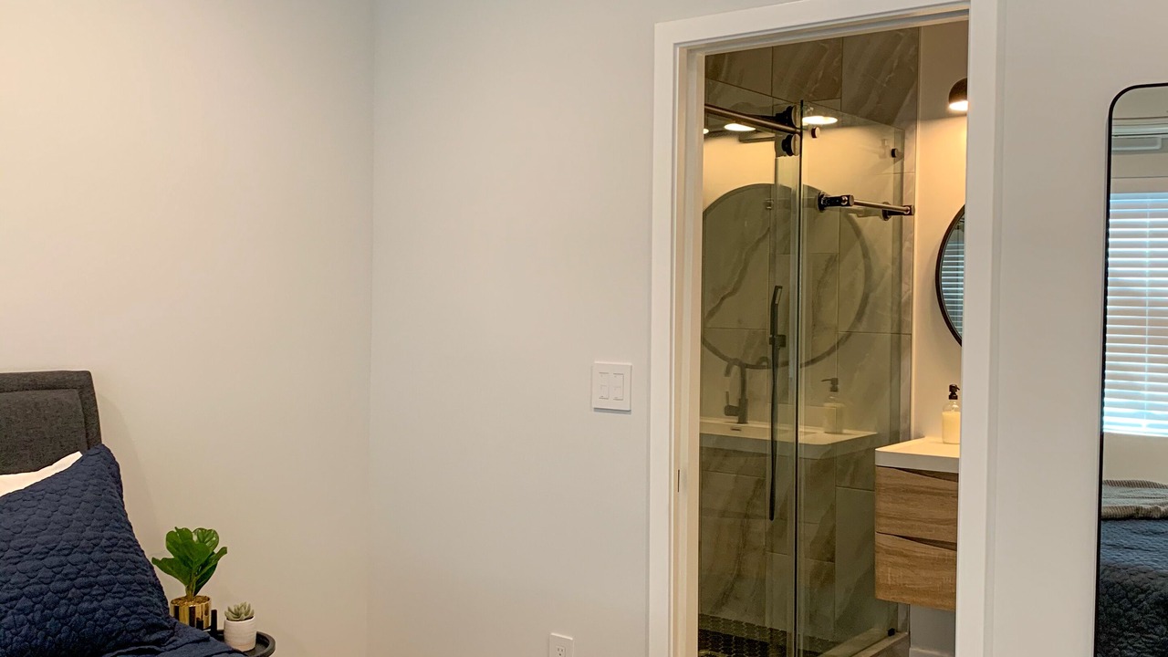Photo of Bedroom in Mid City