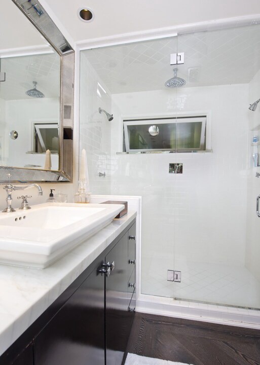 Photo of Bathroom in Beverly Glen