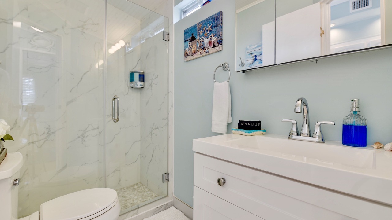 Photo of Bathroom in Cudjoe Key