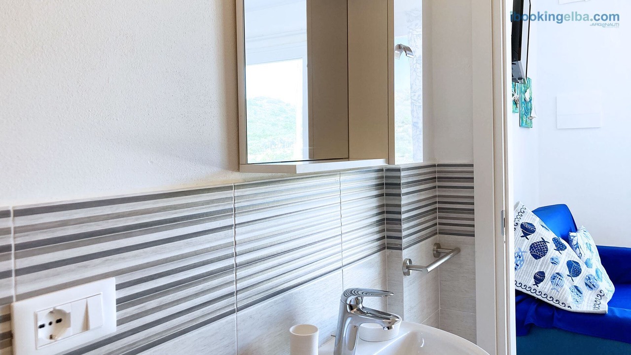 Photo of Bathroom in Lido di Capoliveri