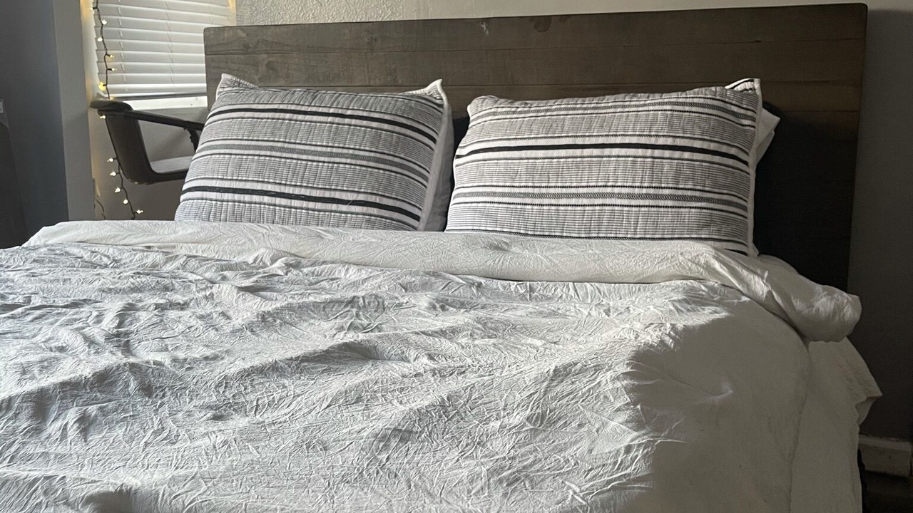 Photo of Bedroom in Pico-Union