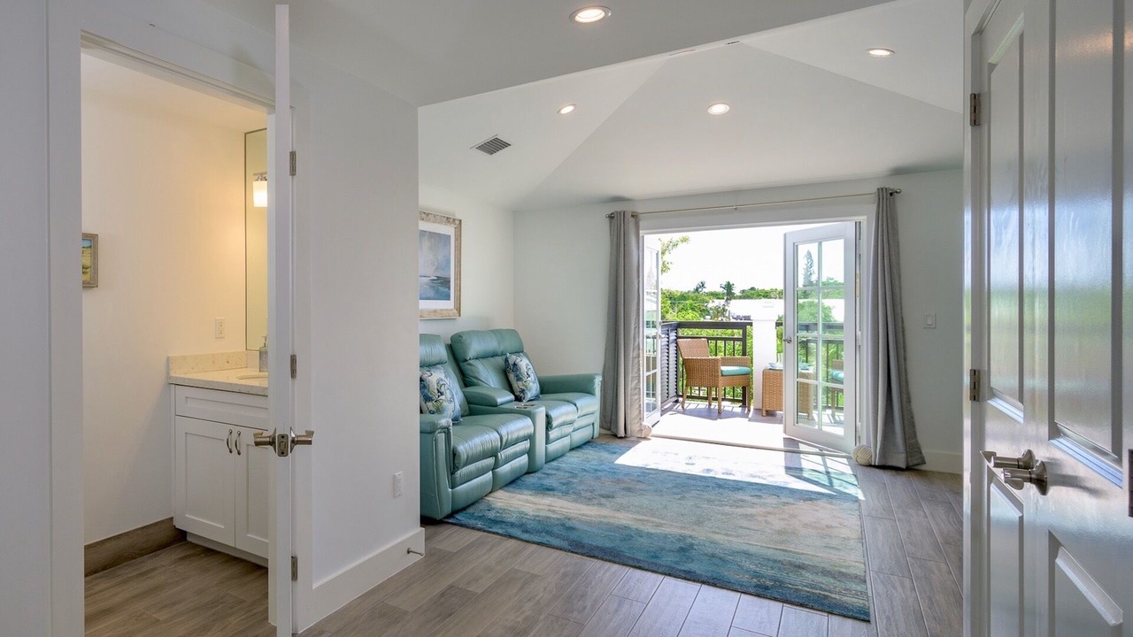 Photo of Bedroom in Historic Seaport