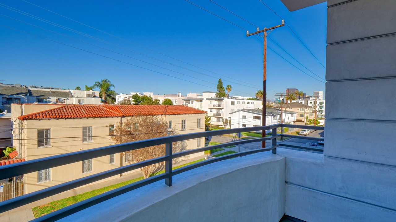 Photo of Outdoor in Pico - Robertson