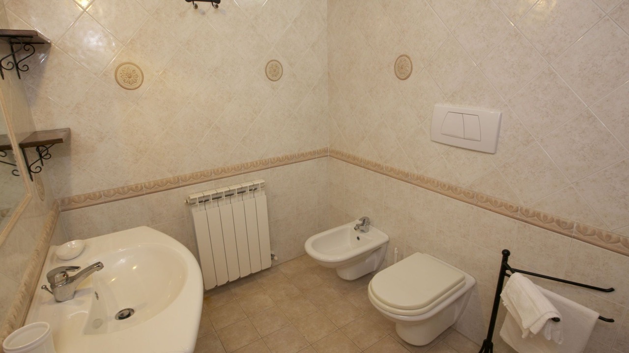 Photo of Bathroom in Cortona