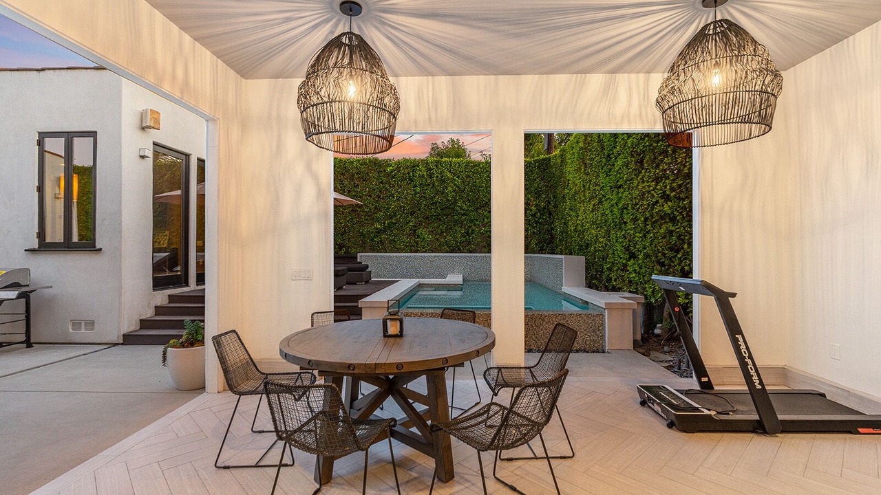 Photo of Outdoor in Beverly Grove