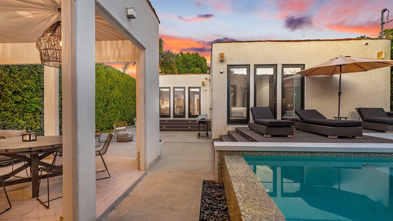 Photo of Outdoor in Beverly Grove