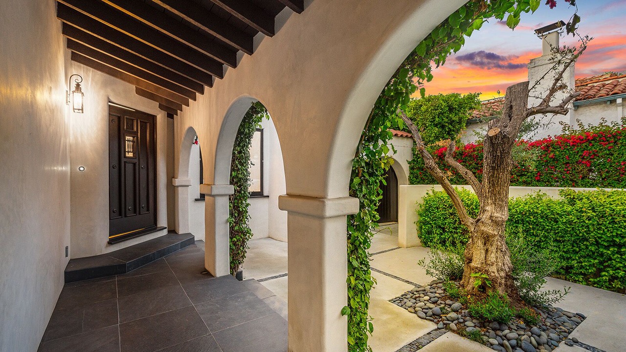 Photo of Outdoor in Beverly Grove