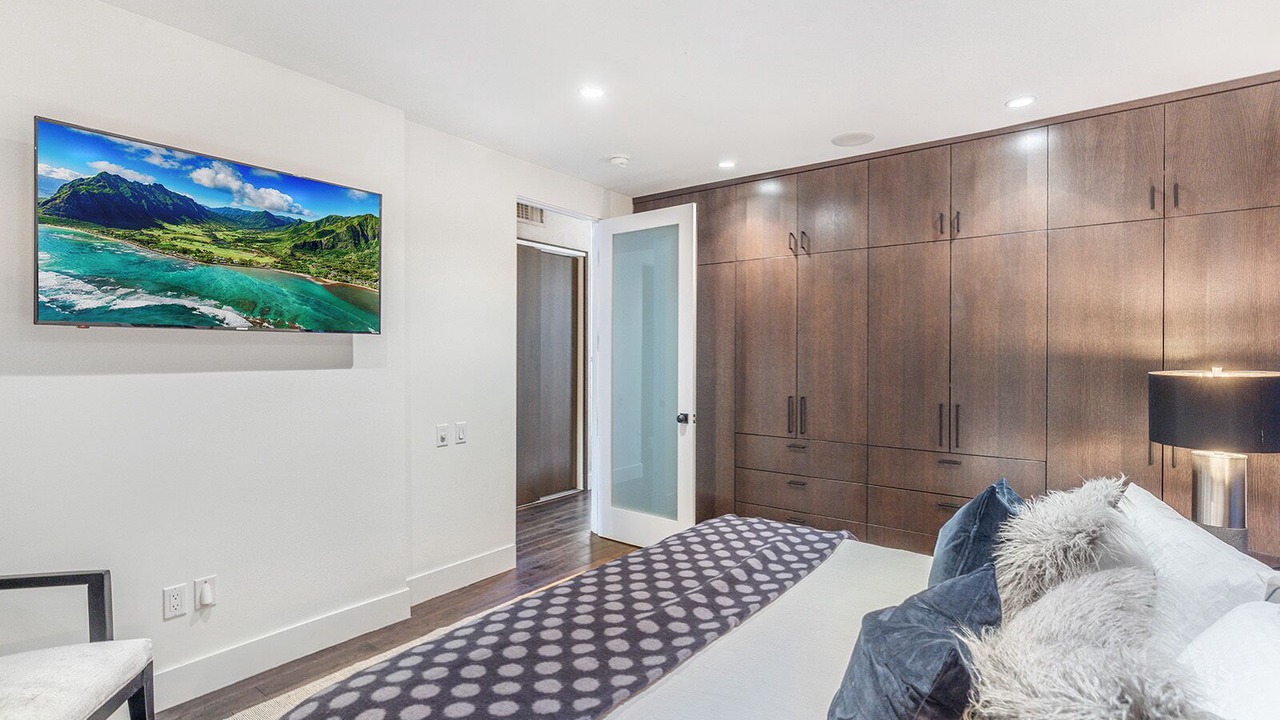 Photo of Bedroom in Beverly Grove