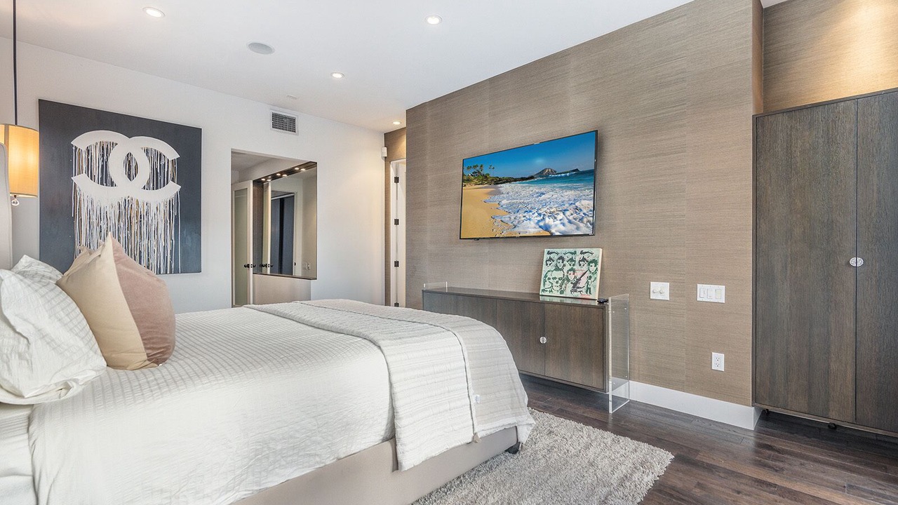Photo of Bedroom in Beverly Grove
