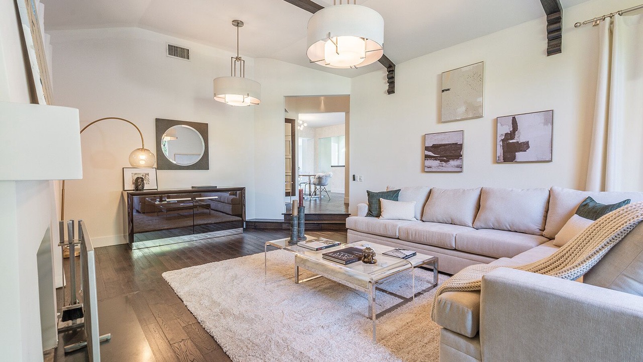 Photo of Livingroom in Beverly Grove