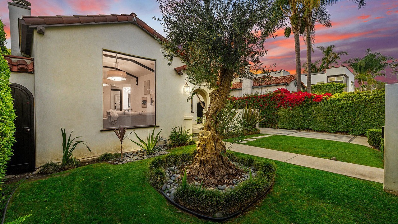 Photo of Outdoor in Beverly Grove