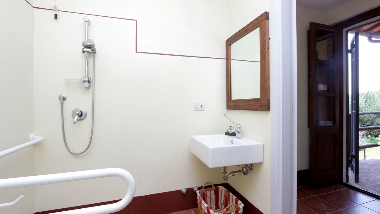 Photo of Bathroom in Corbara