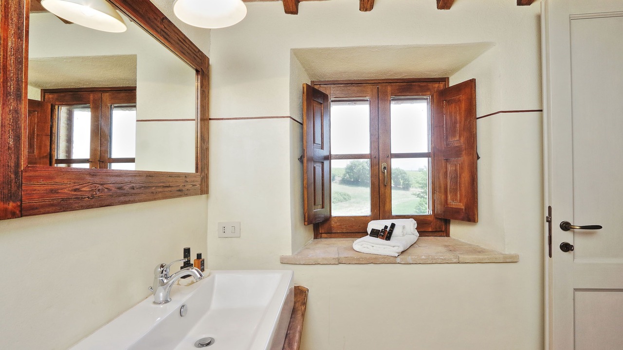 Photo of Bathroom in Corbara