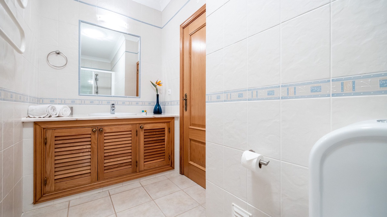 Photo of Bathroom in Budens