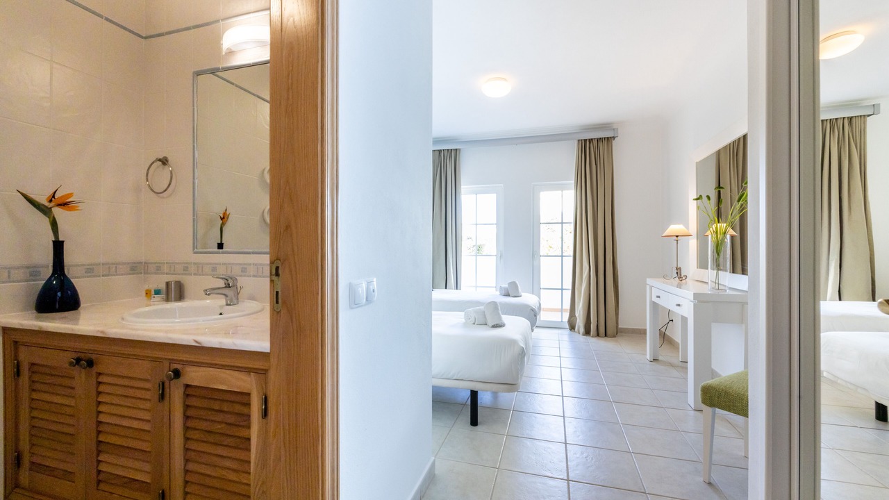 Photo of Bathroom in Budens