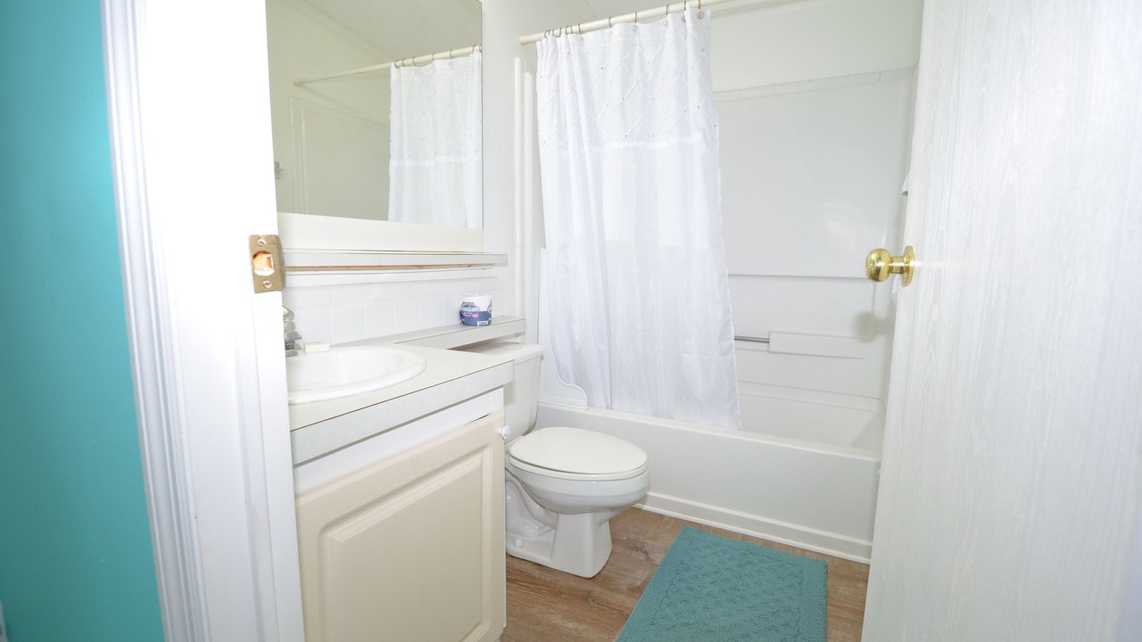 Photo of Bathroom in Cudjoe Key