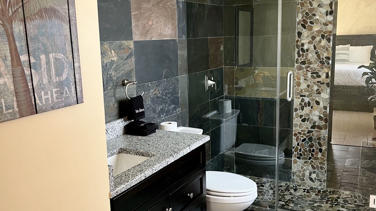 Photo of Bathroom in Summerland Key