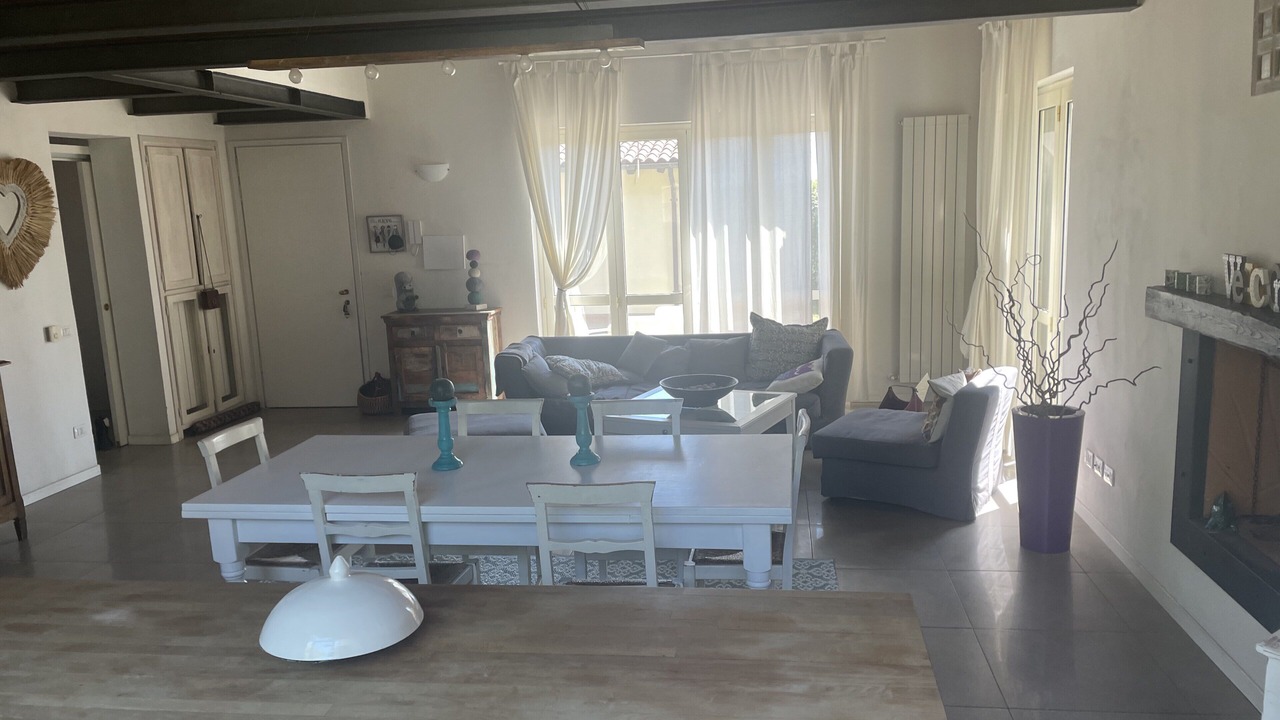 Photo of Livingroom in Pescia Romana