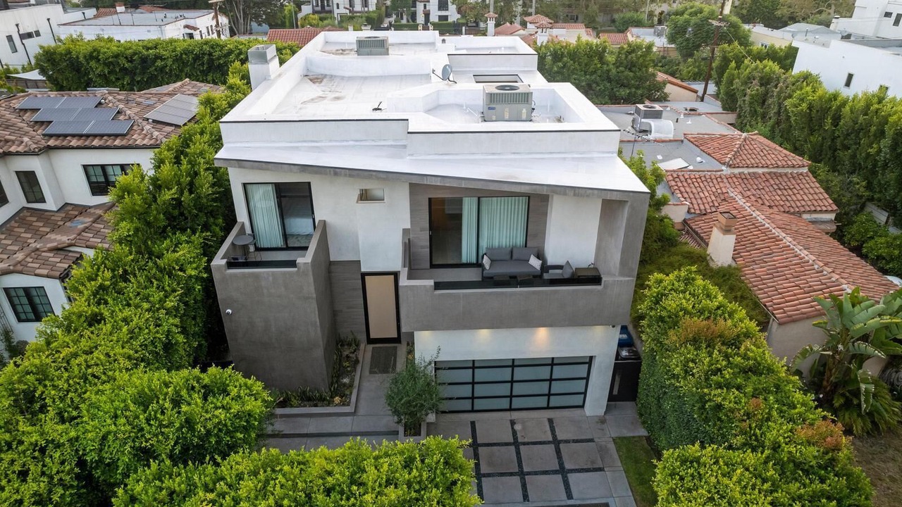 Photo of Outdoor in Beverly Grove