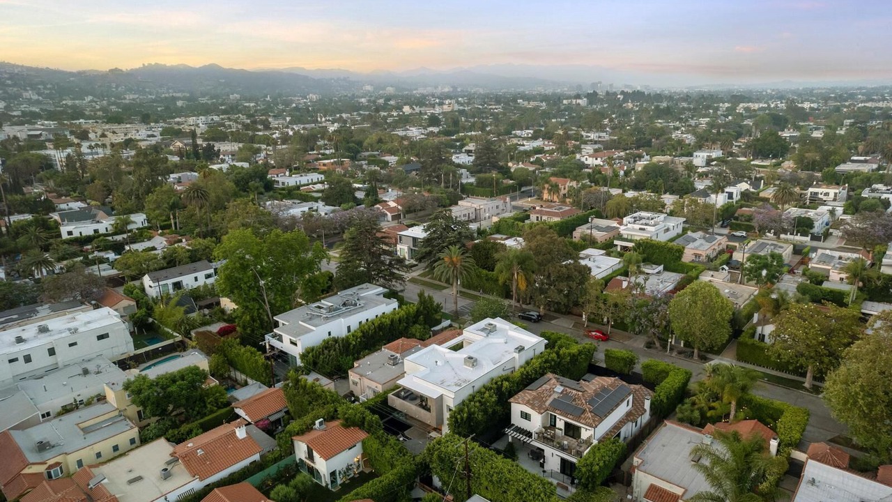 Photo of Outdoor in Beverly Grove