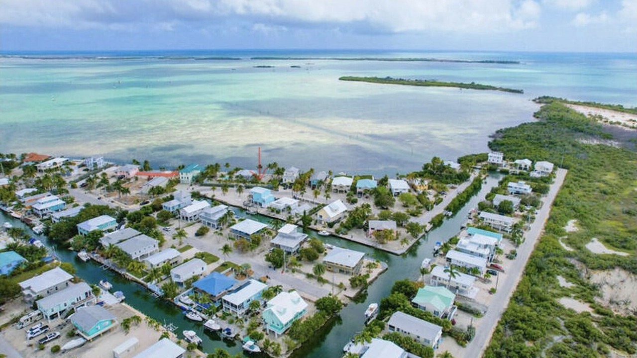 Photo of Outdoor in Breezeswept Beach Estates