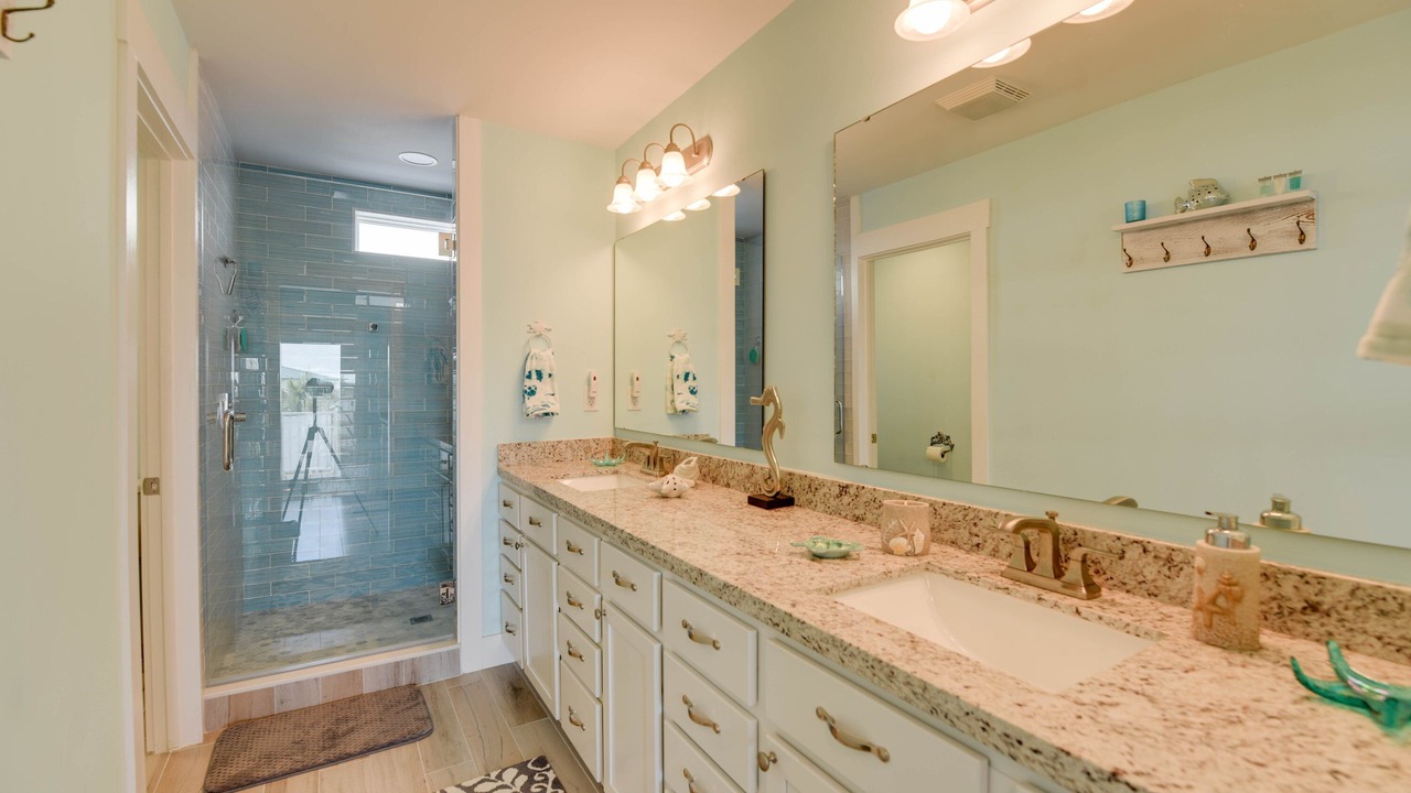 Photo of Bathroom in Breezeswept Beach Estates