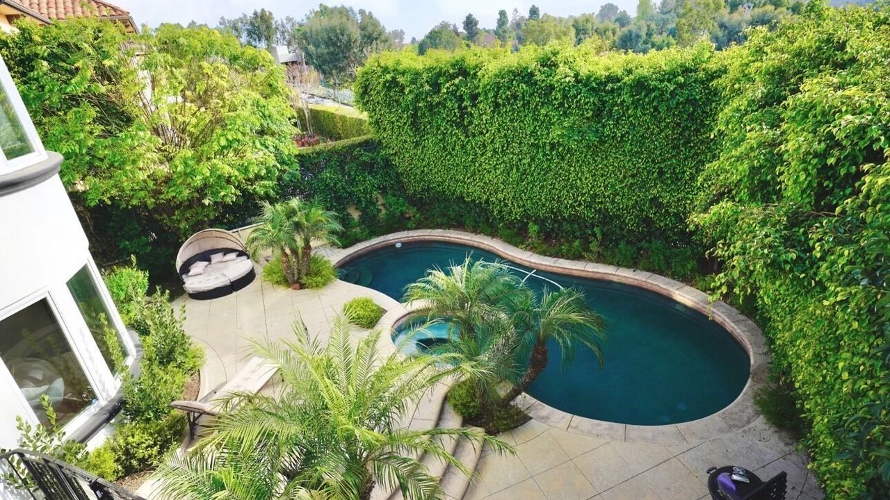 Photo of Others in Bel Air