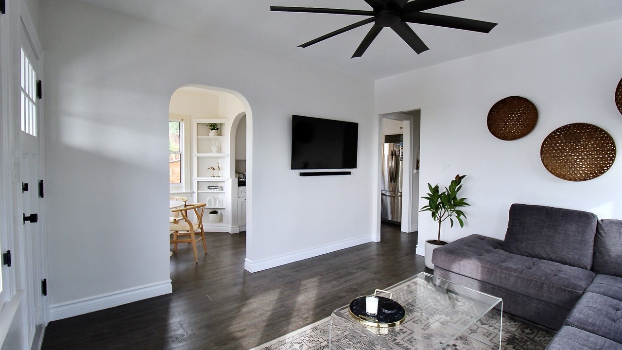Photo of Livingroom in Los Angeles