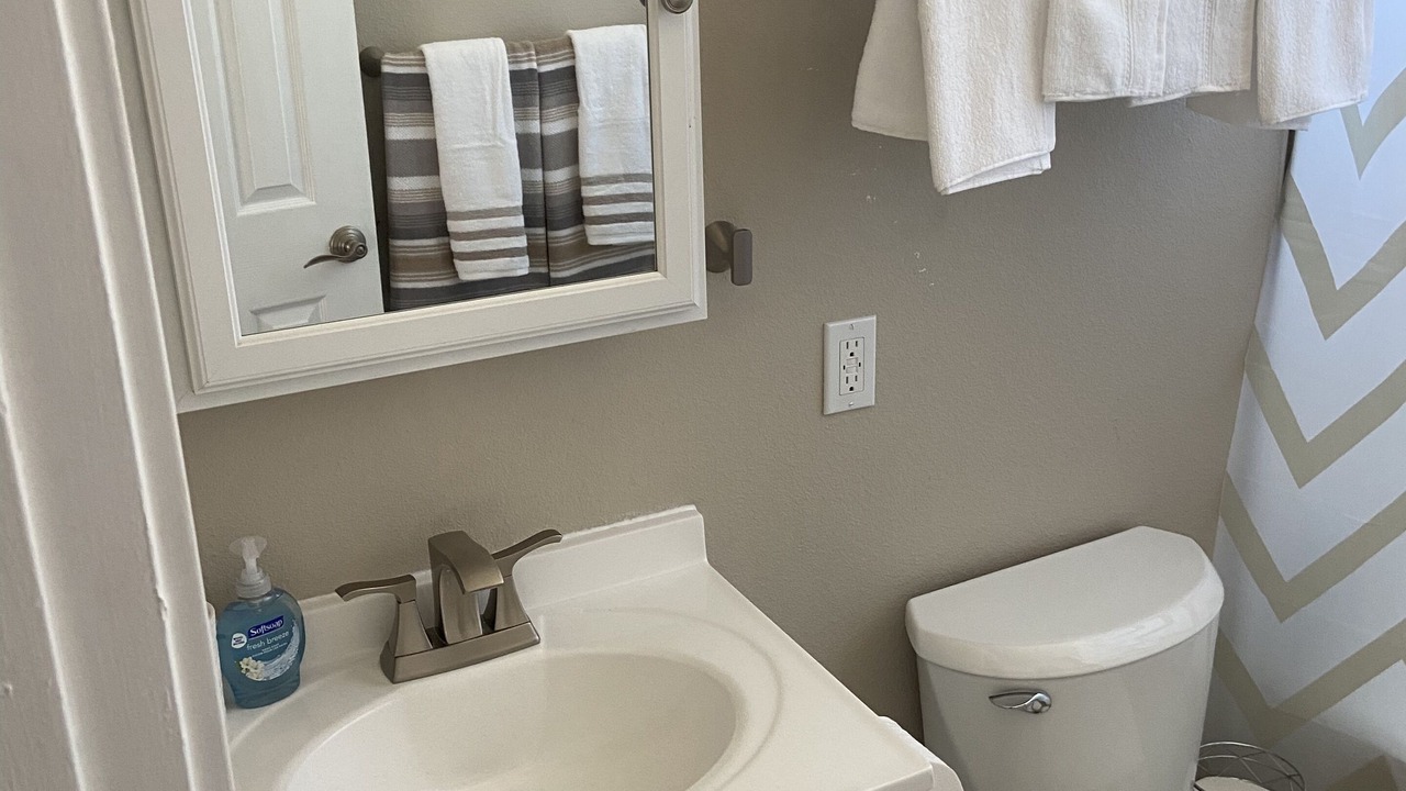 Photo of Bathroom in West Rancho Dominguez