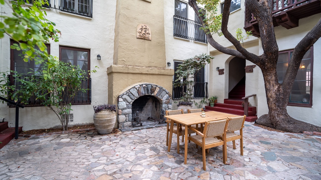 Photo of Outdoor in Beachwood Canyon