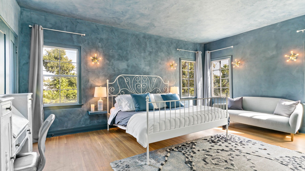 Photo of Bedroom in Los Feliz