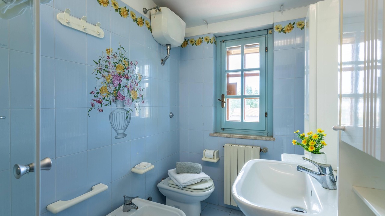 Photo of Bathroom in Anzio