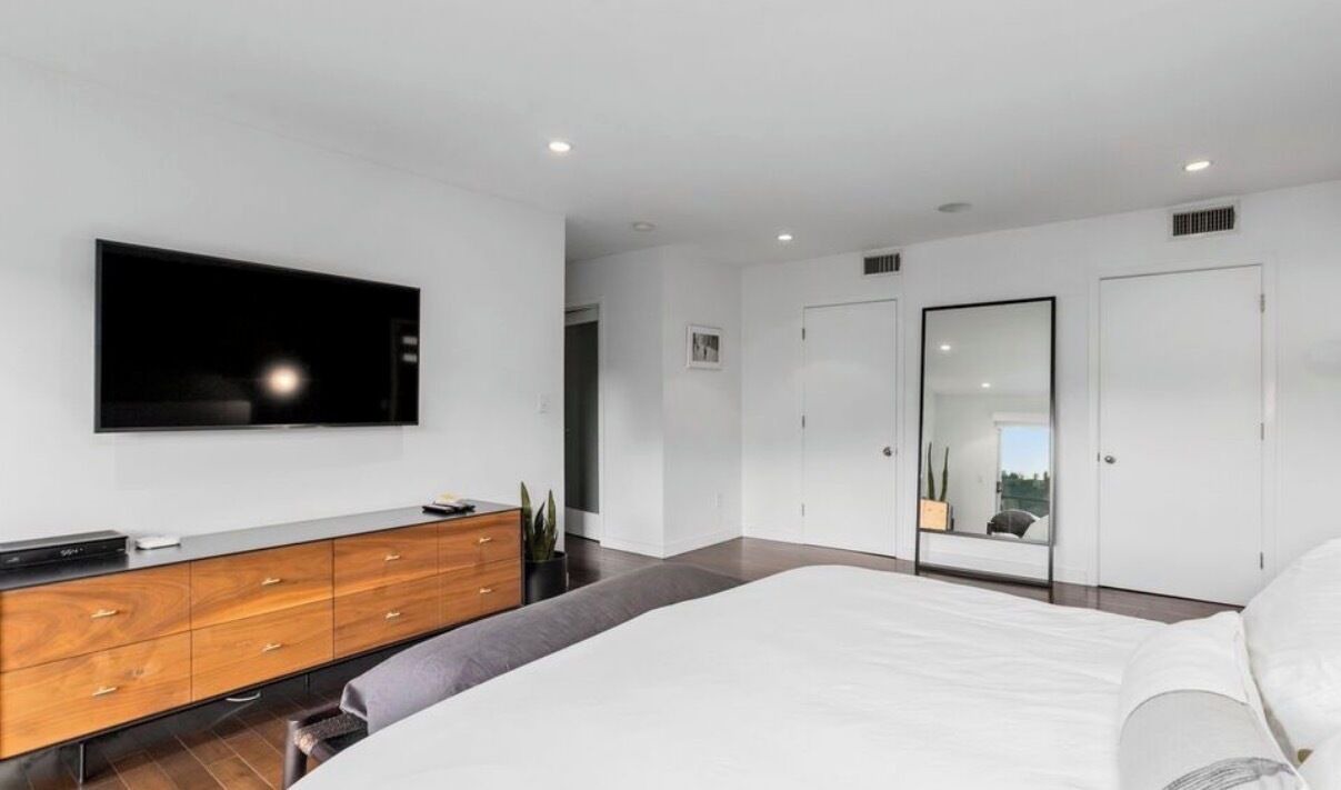Photo of Bedroom in Nichols Canyon