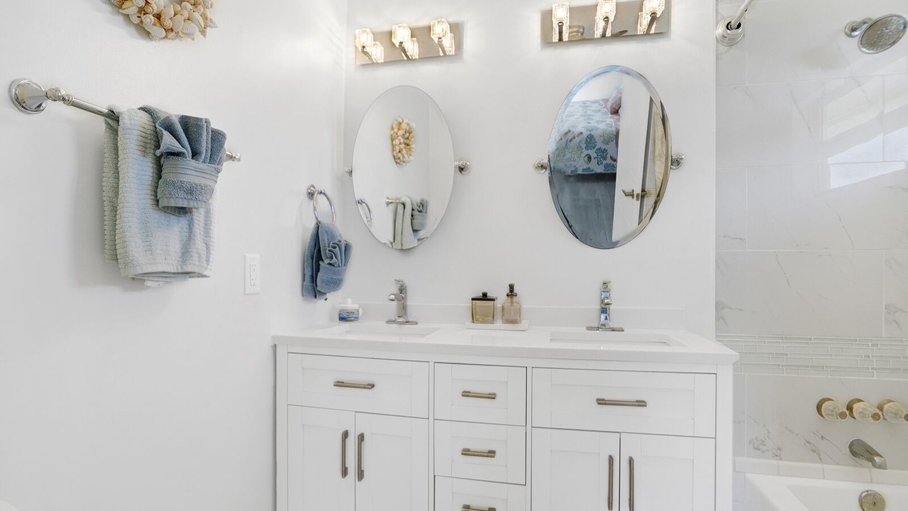 Photo of Bathroom in Cutthroat Harbor Estates
