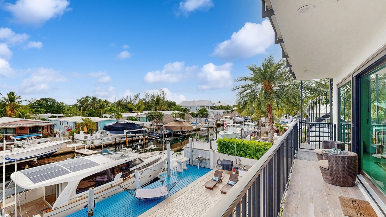 Photo of Patio Balcony in Twin Lakes
