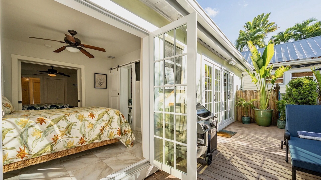 Photo of Bedroom in Uptown - Upper Duval