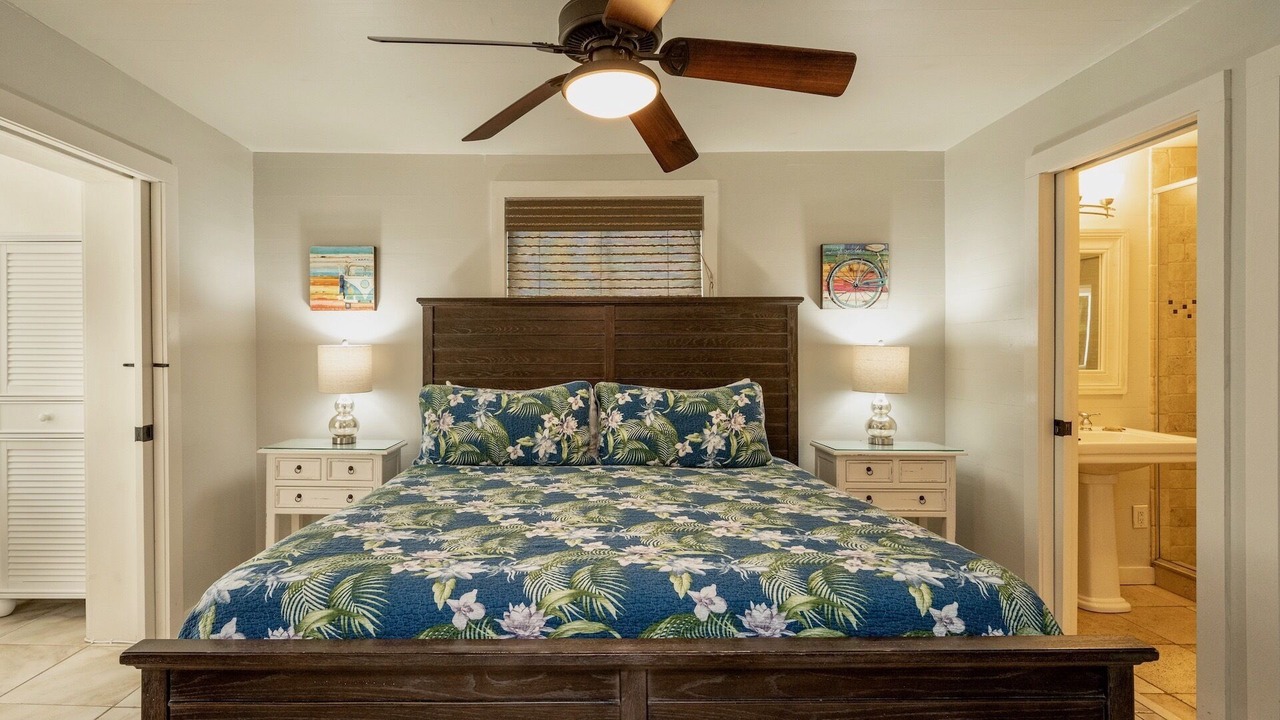 Photo of Others in Uptown - Upper Duval