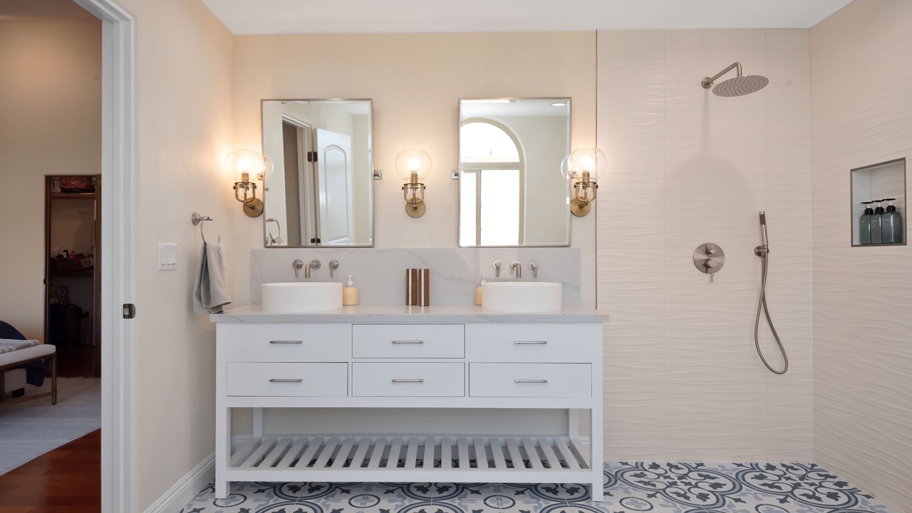 Photo of Bathroom in North Redondo