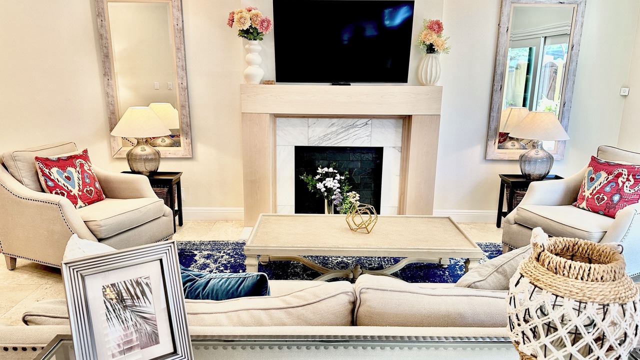 Photo of Livingroom in North Redondo