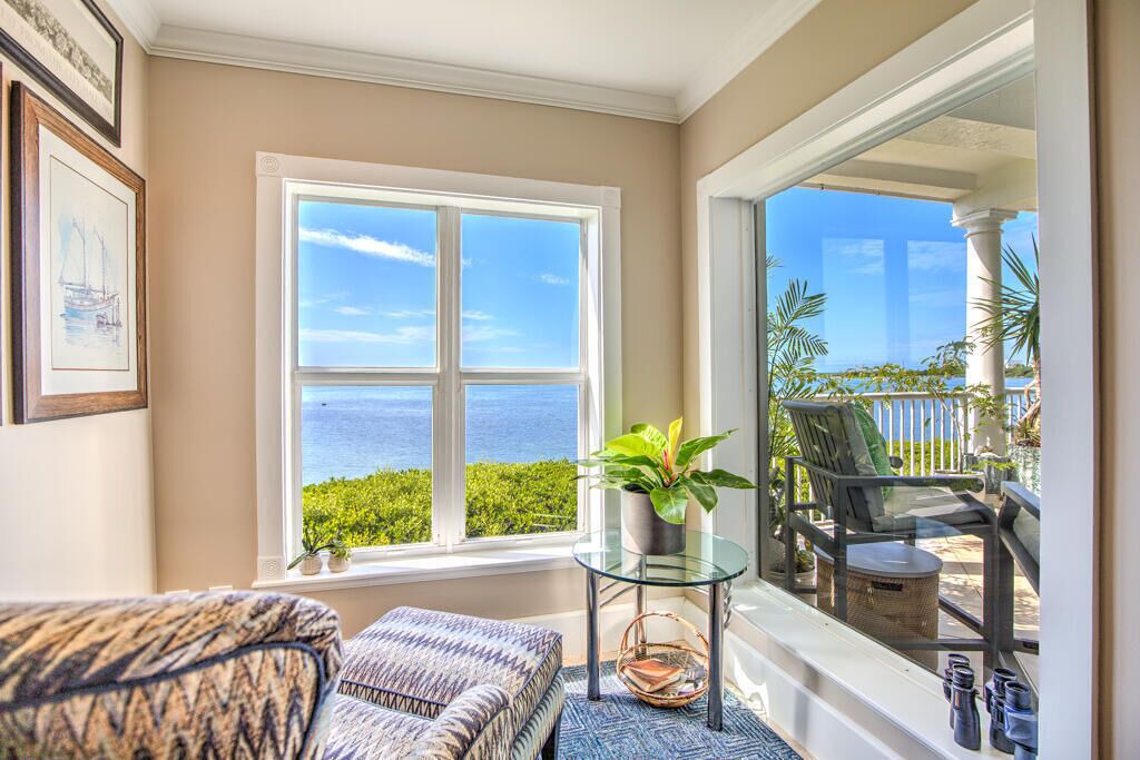 Photo of Livingroom in Key West