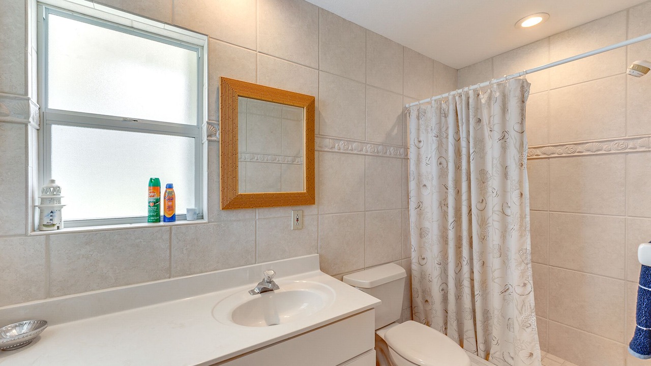 Photo of Bathroom in Buccaneer Point