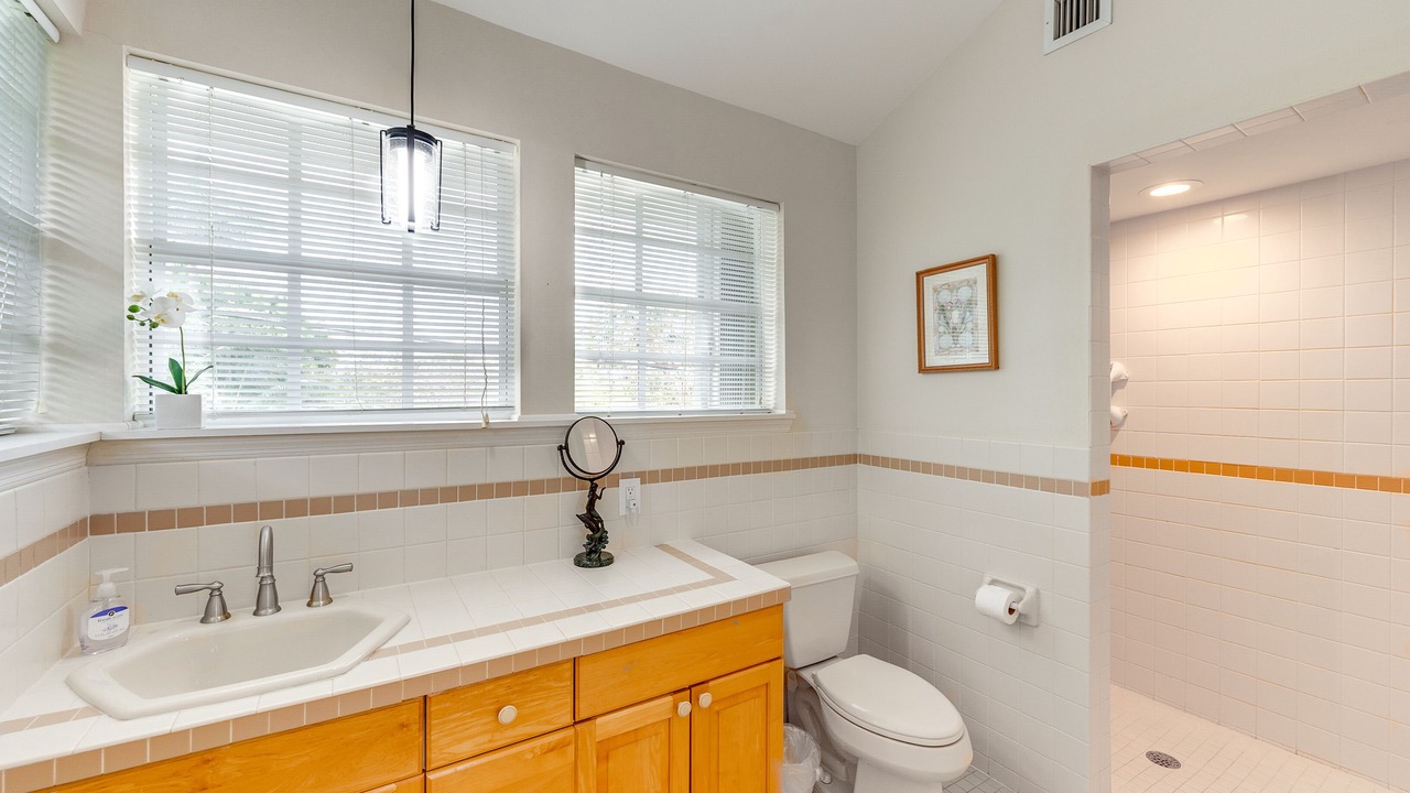 Photo of Bathroom in Buccaneer Point