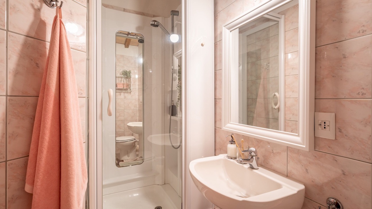 Photo of Bathroom in Pomarance