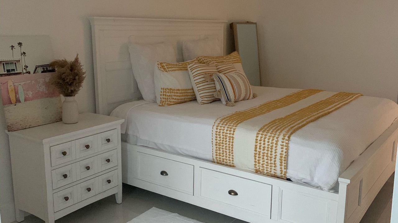 Photo of Bedroom in Rock Harbor