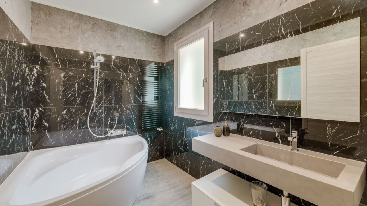 Photo of Bathroom in Portoferraio