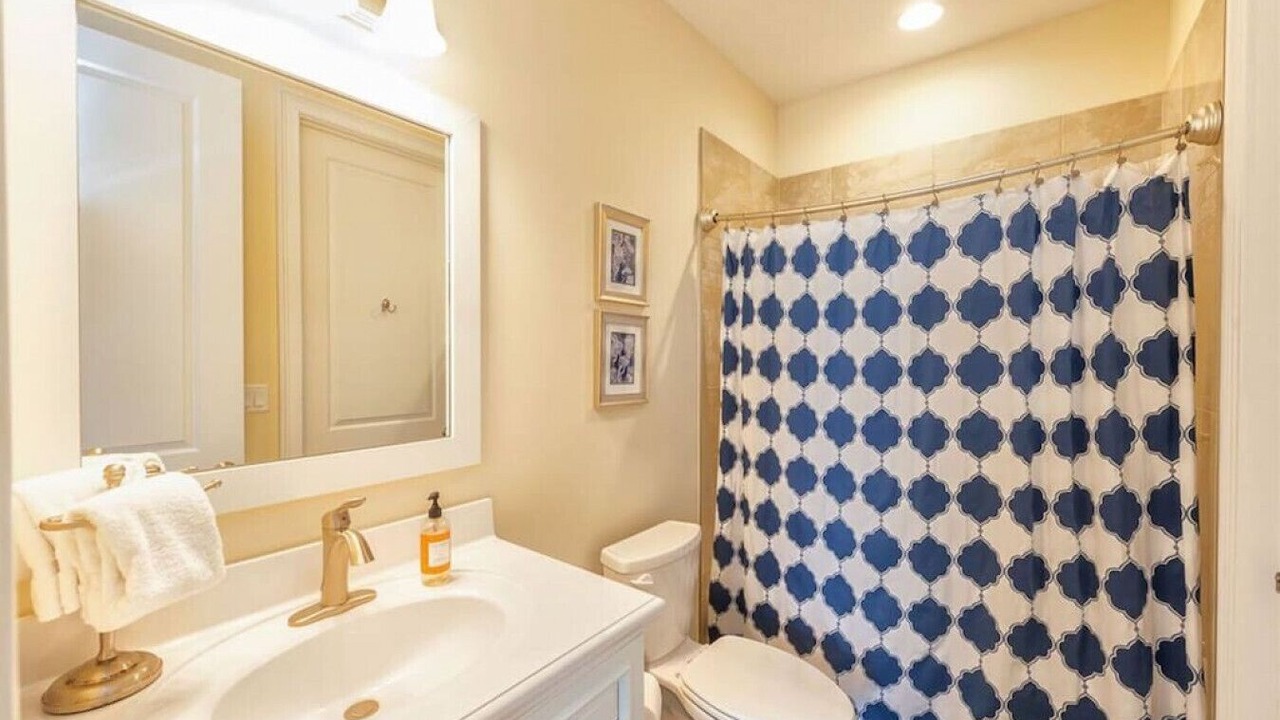 Photo of Bathroom in Marathon